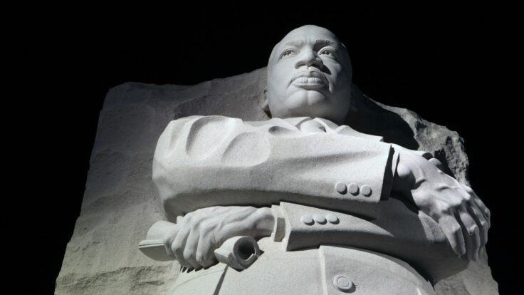 MLK memorial statue