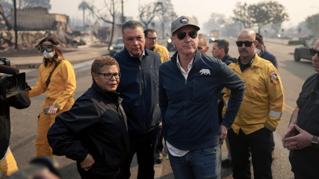 Karen Bass gavin newsome los angeles fires