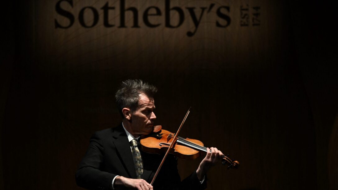 Strad Violin