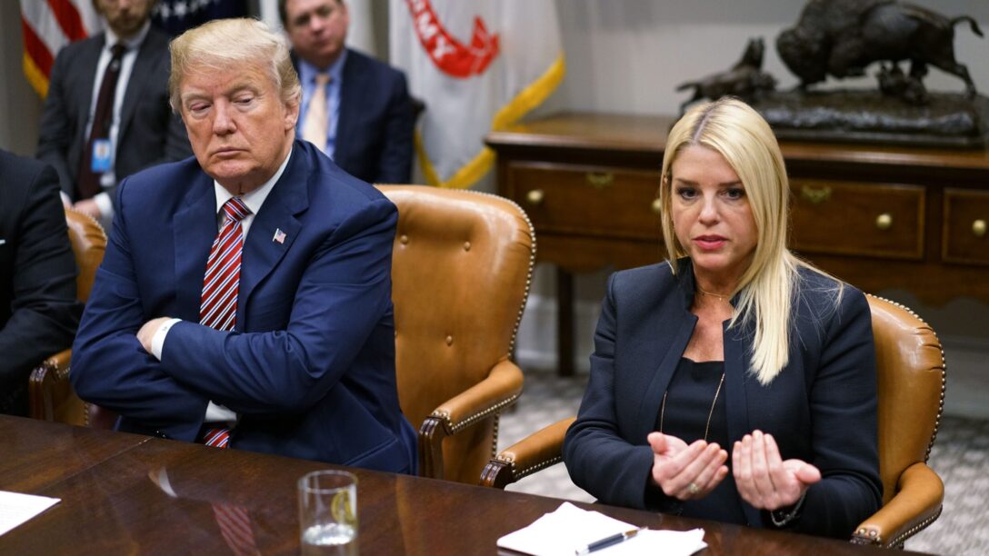 Pam Bondi trump