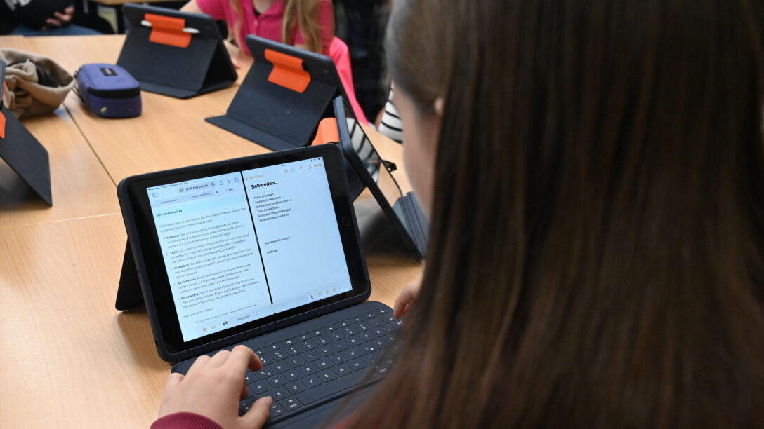 chatbot ai school aducation