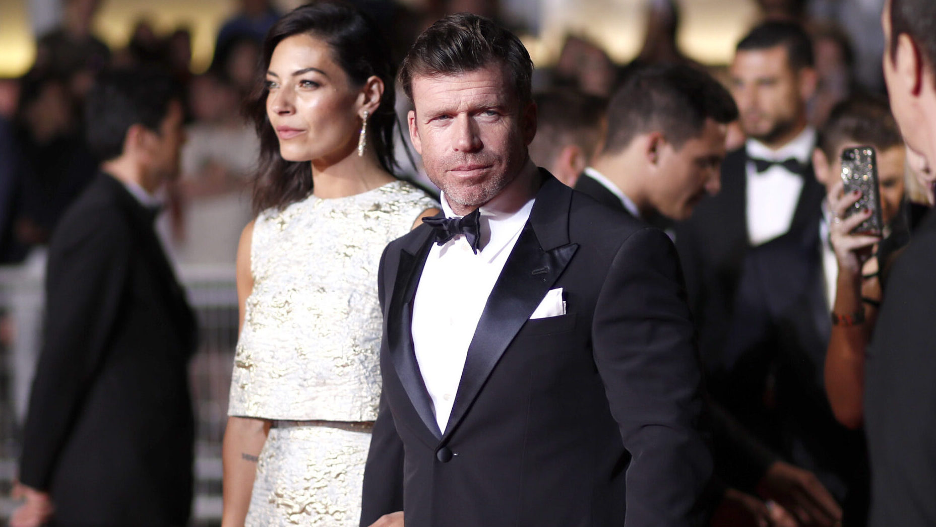 Taylor Sheridan: Brennende Fragen und Beweise