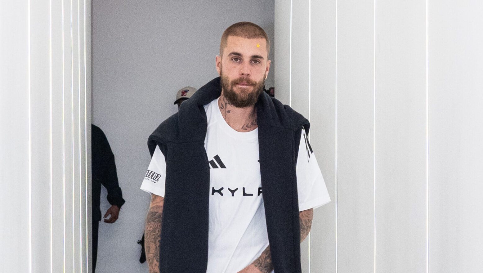 Bieber in Japan & Mode-Attentat auf der Art Basel