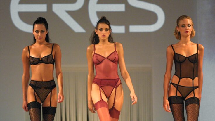 lingerie 2002