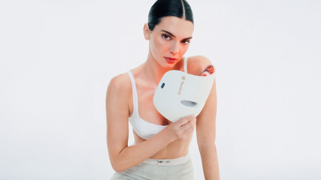 kendall jenner therabody led mask