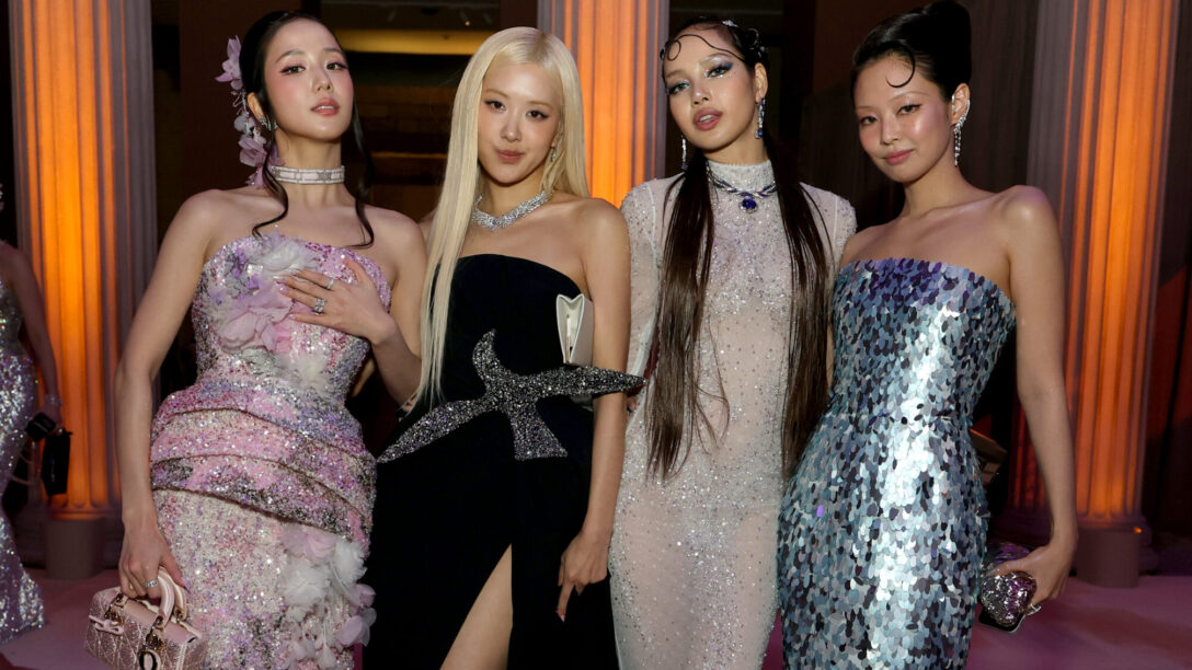 Jisoo, Rosé, Lisa, Jennie Blackpink