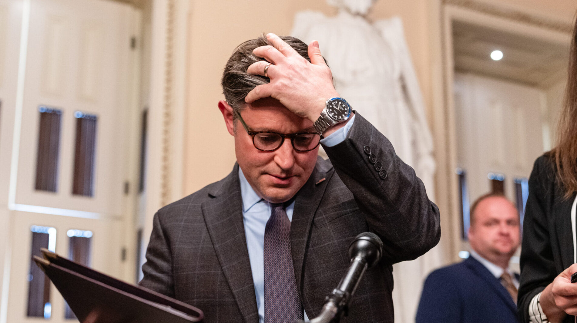The G.O.P.’s Empty Agenda & Paxton’s Cash Scramble
