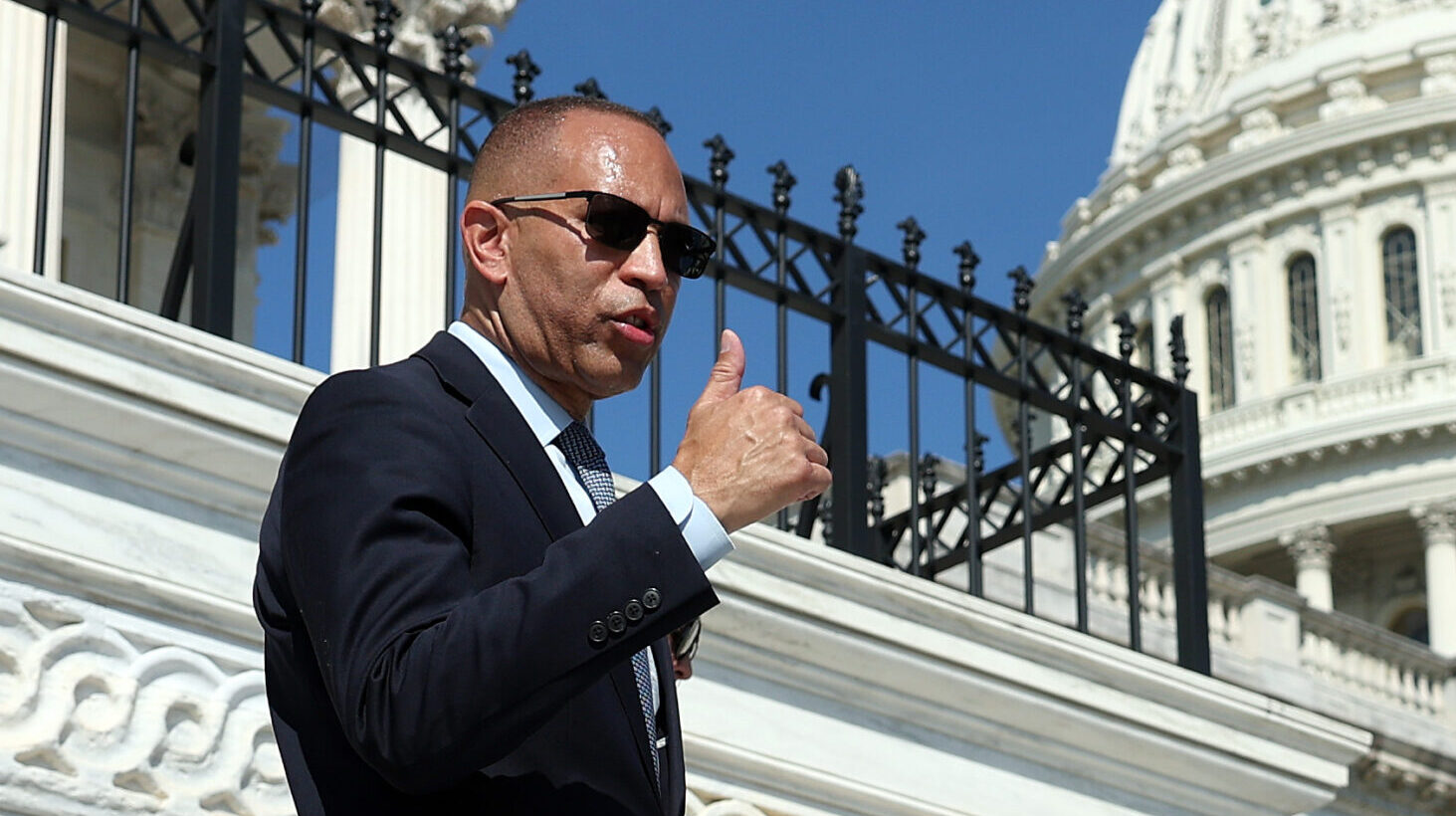 House Democrats Are Going on a Pre-Midterm Hiring Spree